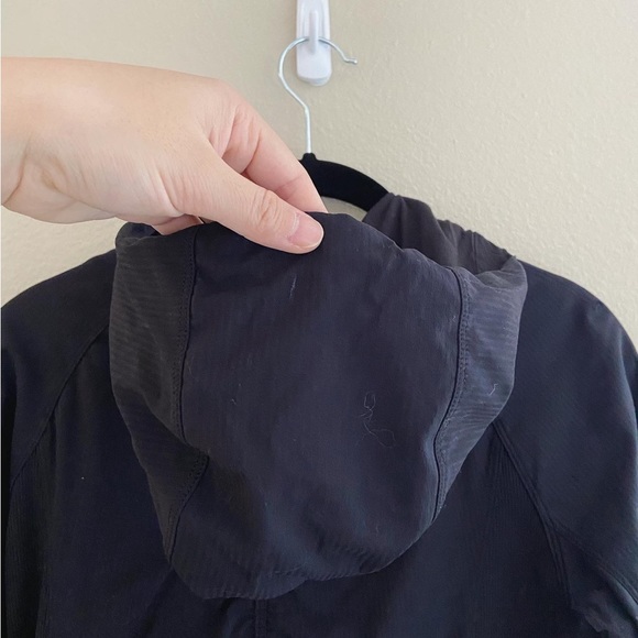 Lululemon In Flux Jacket - Picture 9 of 9